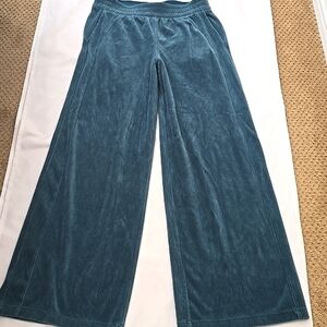 Lululemon Size 8 Scuba Mid Rise Wide Leg Pant Velvet Cord Storm Teal